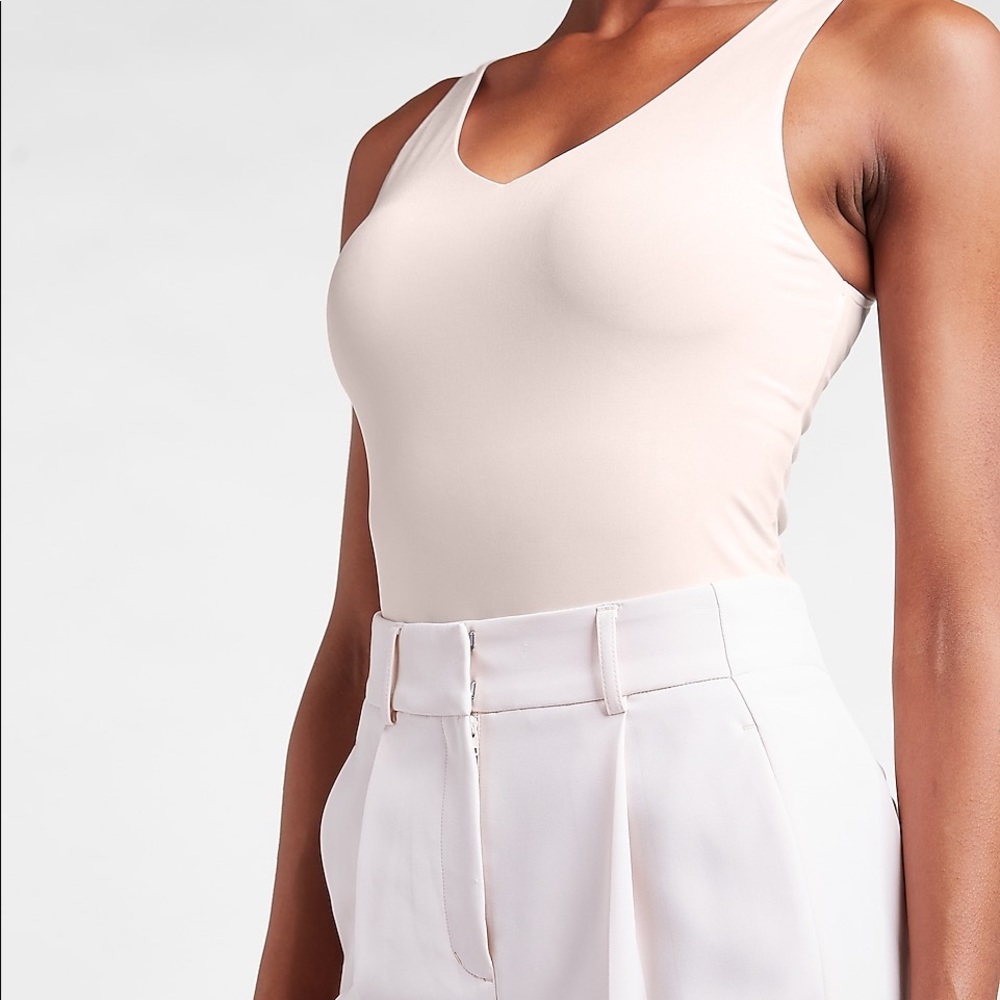 NWT Express Body Contour V Neck Thong Tank